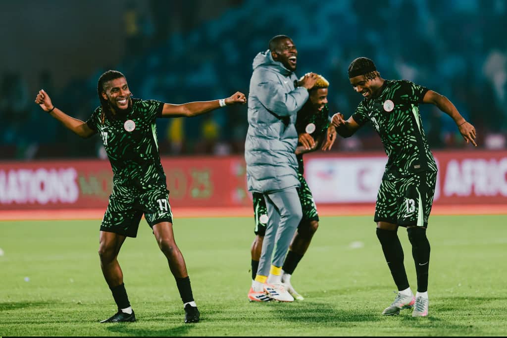 découvrez l'affrontement intense entre le maroc et le nigeria lors des demi-finales de la can 2025, un duel décisif pour la finale du tournoi africain.