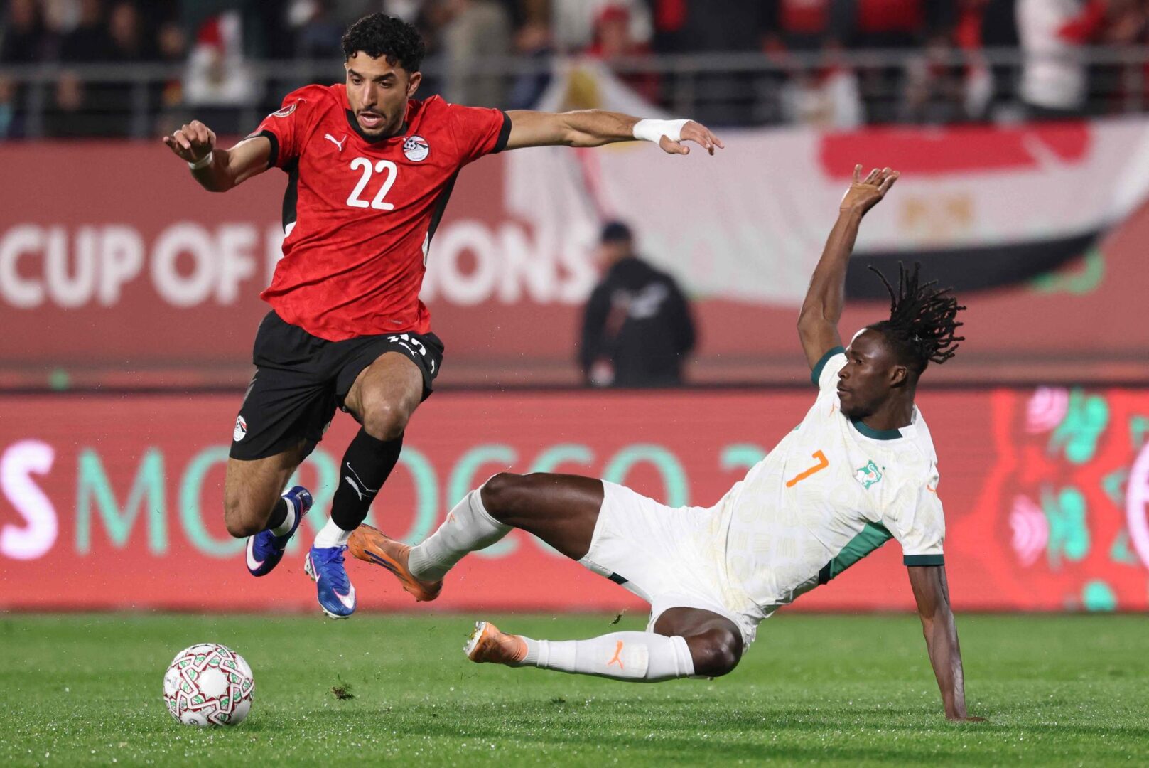 suivez en direct et en streaming gratuit la demi-finale de la can 2025 entre le sénégal et l'égypte. ne manquez rien de ce match passionnant!