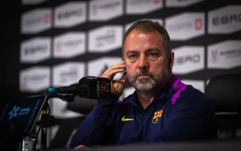 Hansi Flick du FC Barcelone confiant malgré la lourde défaite 4-0 contre l’Atlético Madrid