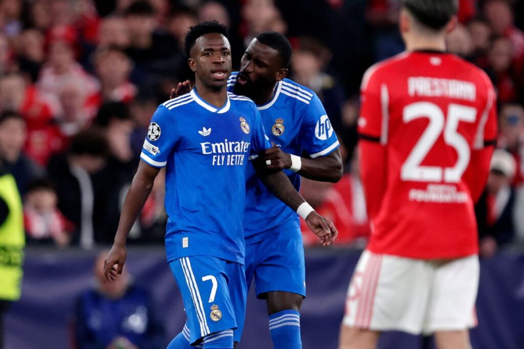 Vinicius Junior réagit après le match Benfica contre Real Madrid.