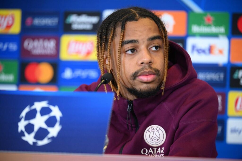 Bradley Barcola touché à la cheville avec le PSG