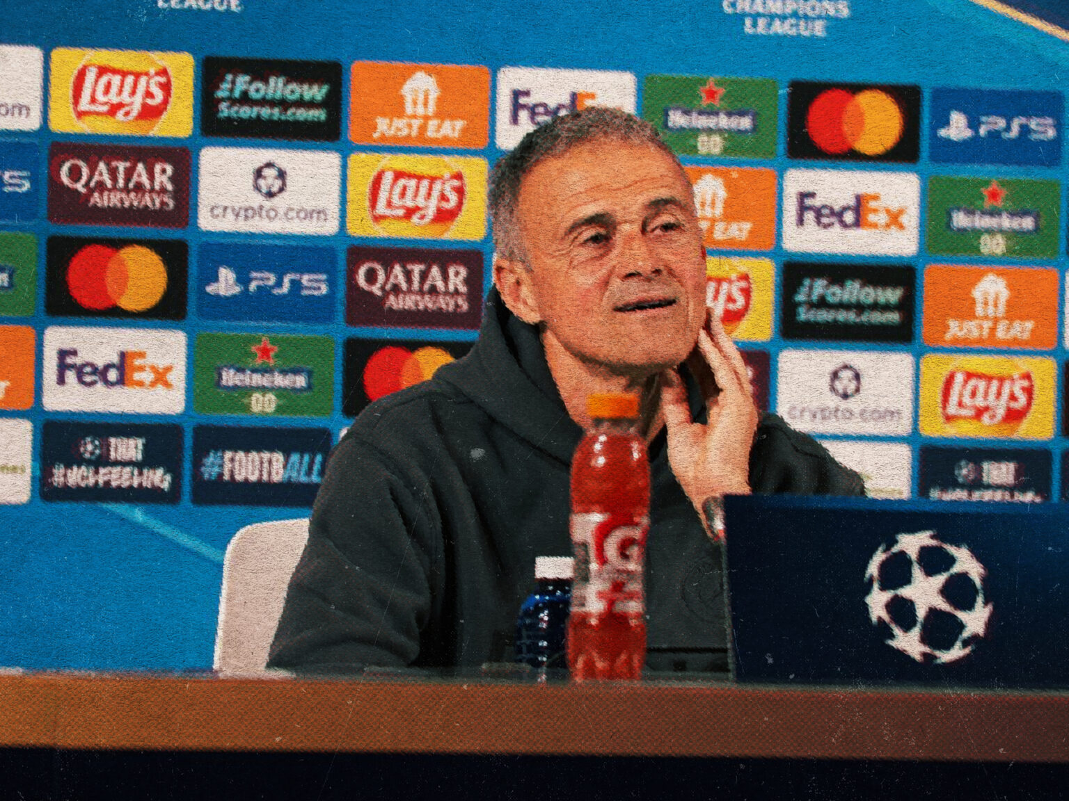 Luis Enrique réagit après la rencontre du Paris Saint-Germain